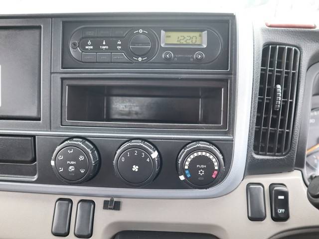 三菱ふそうキャンタークレーン4段小型（2t・3t）[写真27]