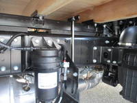 三菱ふそうキャンター平ボディ小型（2t・3t）[写真07]