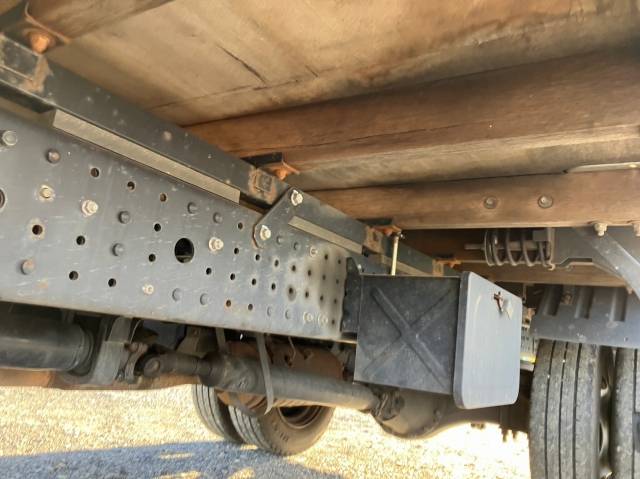 三菱ふそうキャンター平ボディ小型（2t・3t）[写真15]