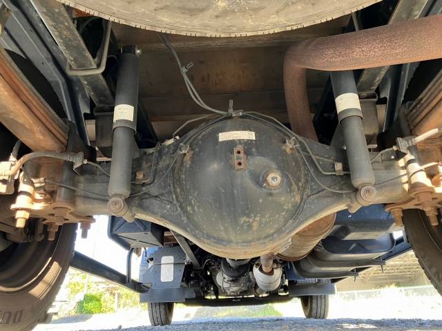 三菱ふそうキャンター平ボディ小型（2t・3t）[写真17]