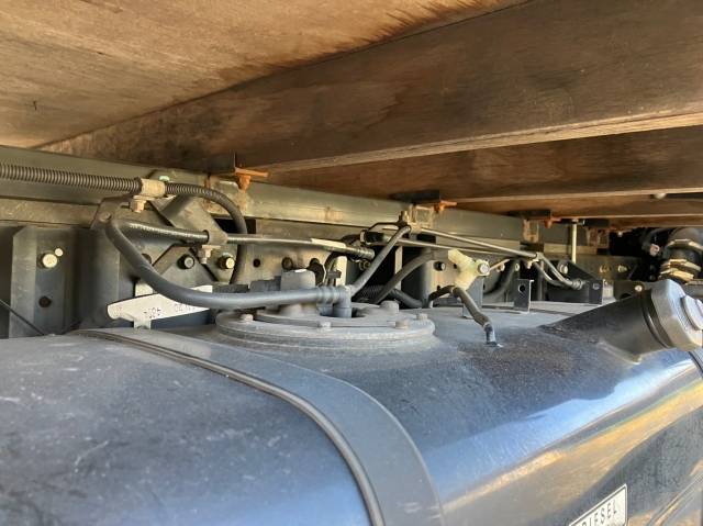 三菱ふそうキャンター平ボディ小型（2t・3t）[写真19]