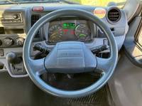 三菱ふそうキャンター平ボディ小型（2t・3t）[写真33]