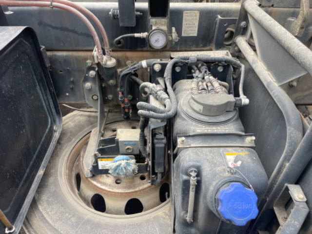 日野プロフィアダンプ大型（10t）[写真16]