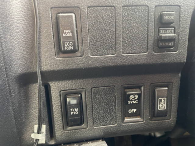 日野プロフィアダンプ大型（10t）[写真36]