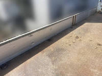 三菱ふそうファイターセルフクレーン3段増トン（6t・8t）[写真11]