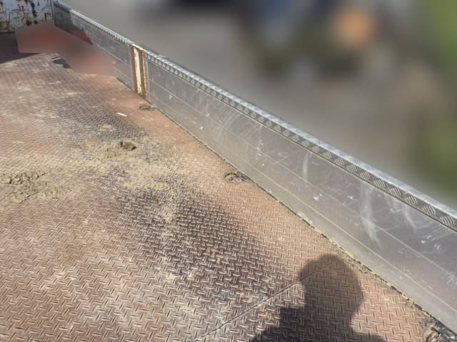 三菱ふそうファイターセルフクレーン3段増トン（6t・8t）[写真12]