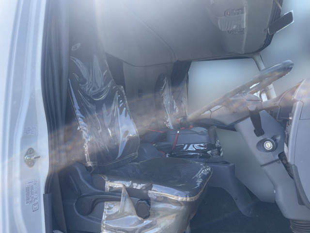 三菱ふそうファイターセルフクレーン3段増トン（6t・8t）[写真31]