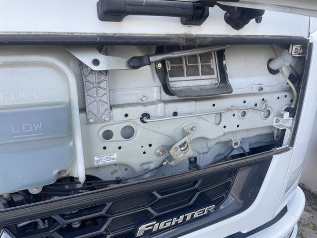 三菱ふそうファイターセルフクレーン3段増トン（6t・8t）[写真08]