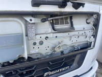 三菱ふそうファイターセルフクレーン3段増トン（6t・8t）[写真08]