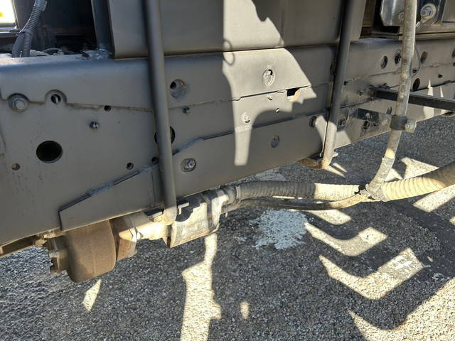 いすゞフォワードクレーン4段増トン（6t・8t）[写真13]