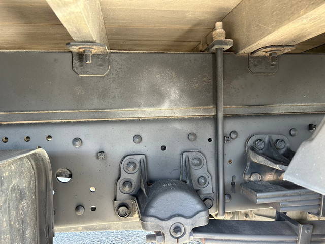 いすゞフォワードクレーン4段増トン（6t・8t）[写真15]