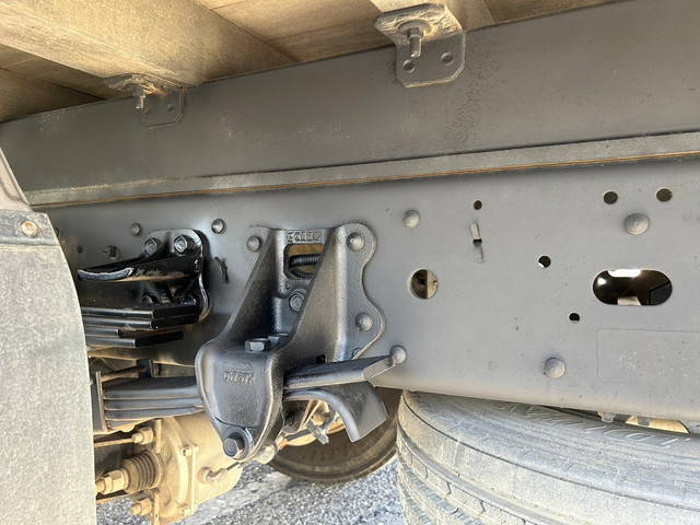 いすゞフォワードクレーン4段増トン（6t・8t）[写真18]