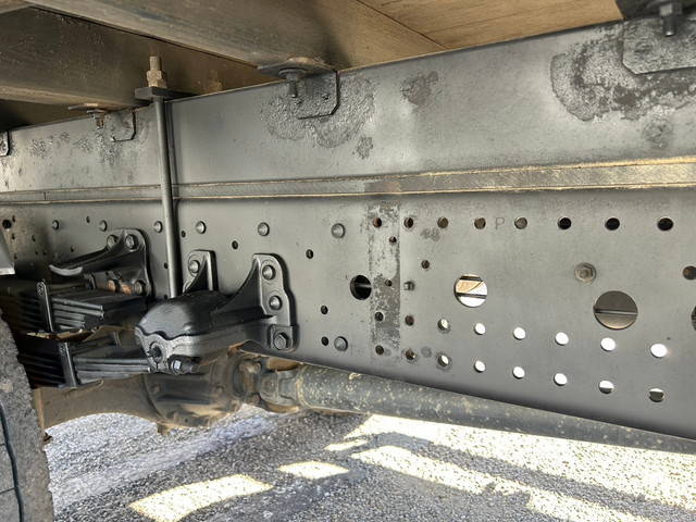 いすゞフォワードクレーン4段増トン（6t・8t）[写真21]