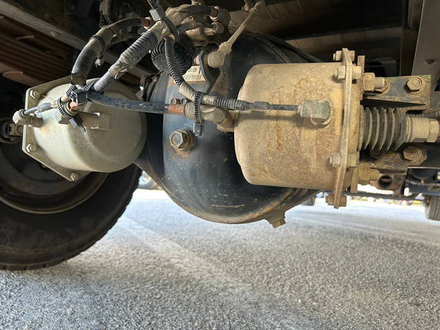 いすゞフォワードクレーン4段増トン（6t・8t）[写真23]