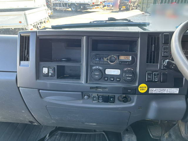 いすゞフォワードクレーン4段増トン（6t・8t）[写真26]