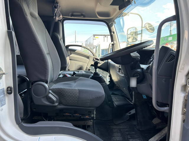 いすゞフォワードクレーン4段増トン（6t・8t）[写真31]