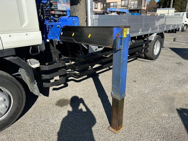 いすゞフォワードクレーン4段増トン（6t・8t）[写真06]