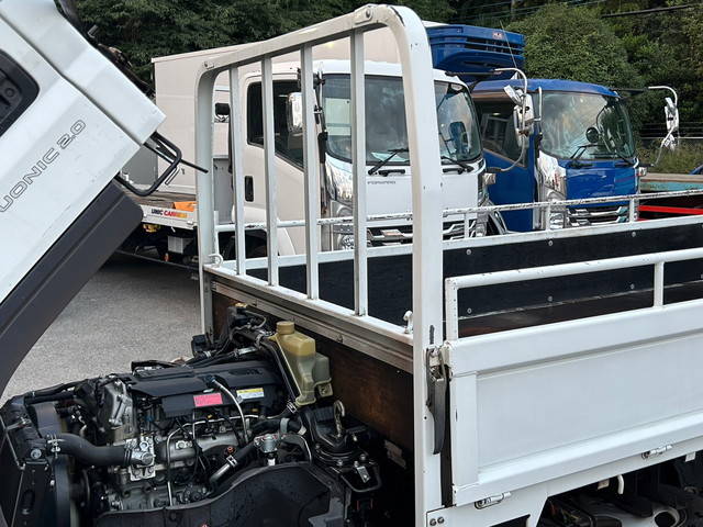 三菱ふそうキャンター平ボディ小型（2t・3t）[写真14]