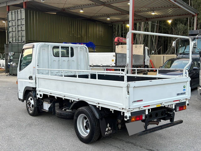 三菱ふそうキャンター平ボディ小型（2t・3t）[写真04]