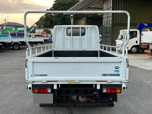 三菱ふそうキャンター平ボディ小型（2t・3t）[写真09]