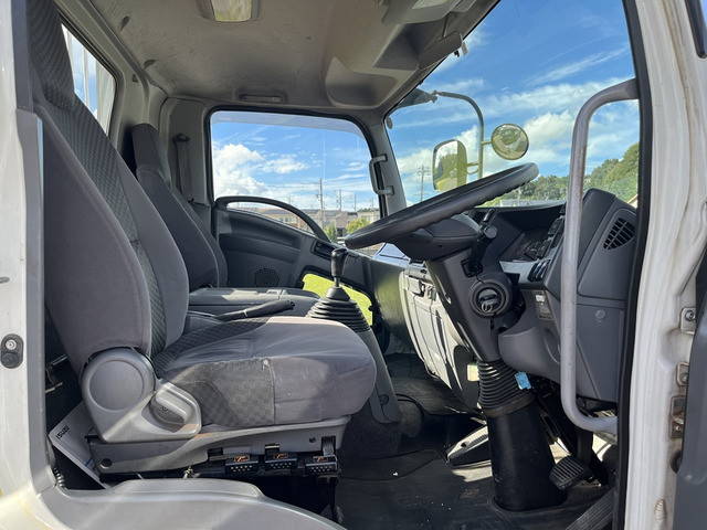 いすゞフォワードアルミブロック中型（4t）[写真11]