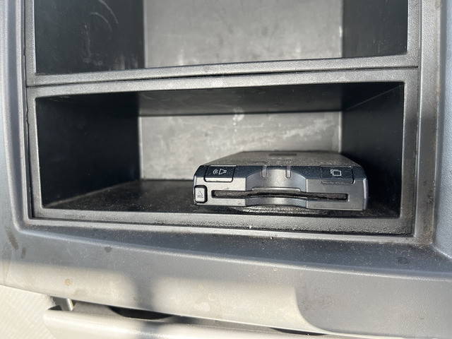 いすゞフォワードアルミブロック中型（4t）[写真12]