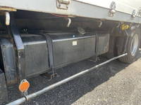 いすゞフォワードアルミブロック中型（4t）[写真40]