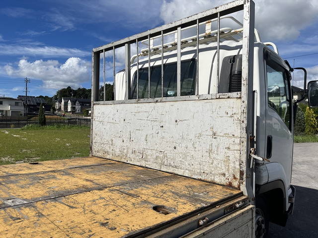 いすゞフォワードアルミブロック中型（4t）[写真06]