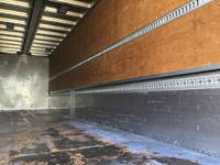 いすゞギガアルミウイング大型（10t）[写真16]