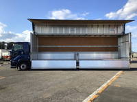 いすゞギガアルミウイング大型（10t）[写真06]