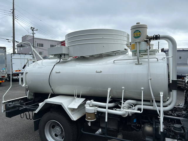 日野レンジャーバキュームカー中型（4t）[写真06]