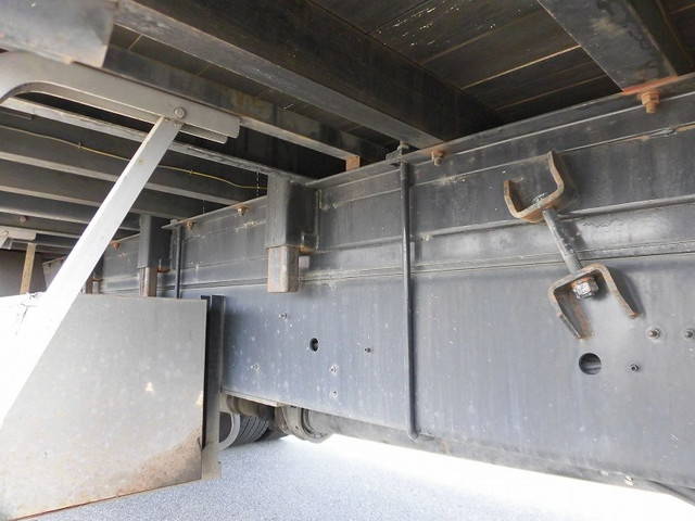 UDトラックスクオンアルミブロック大型（10t）[写真10]