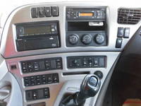 UDトラックスクオンアルミブロック大型（10t）[写真13]