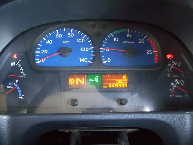 UDトラックスクオンアルミブロック大型（10t）[写真15]