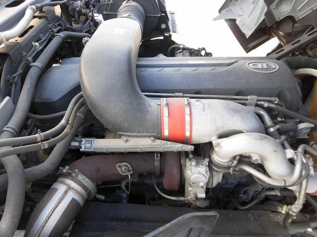 UDトラックスクオンアルミブロック大型（10t）[写真19]