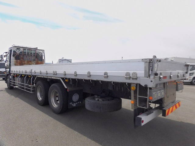 UDトラックスクオンアルミブロック大型（10t）[写真22]