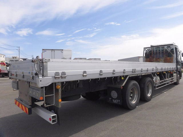 UDトラックスクオンアルミブロック大型（10t）[写真23]