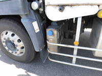 UDトラックスクオンアルミブロック大型（10t）[写真24]