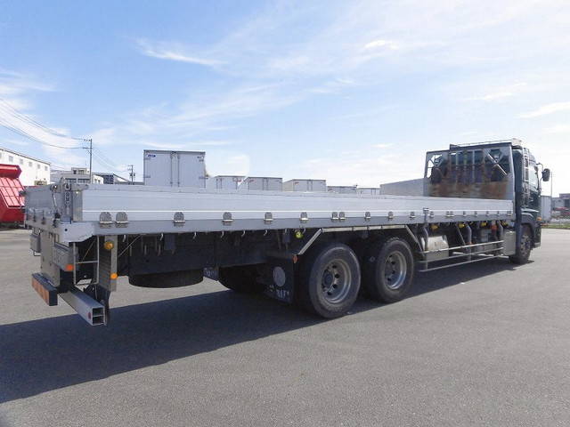 UDトラックスクオンアルミブロック大型（10t）[写真04]