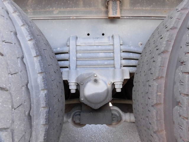 UDトラックスクオンアルミブロック大型（10t）[写真07]