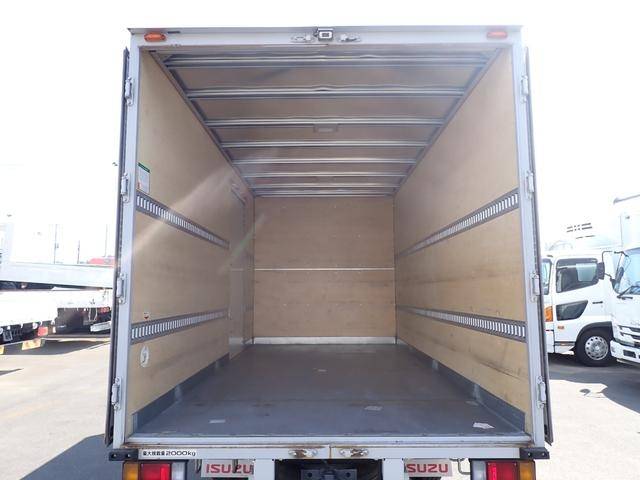 いすゞエルフアルミバン小型（2t・3t）[写真12]