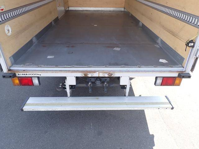 いすゞエルフアルミバン小型（2t・3t）[写真15]