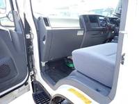 いすゞエルフアルミバン小型（2t・3t）[写真34]