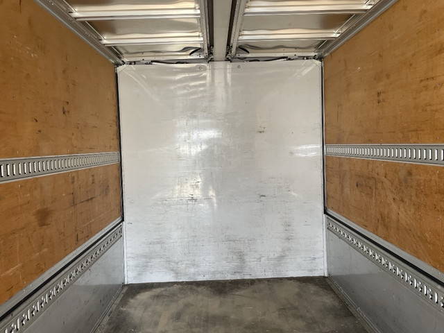 いすゞフォワードアルミウイング中型（4t）[写真10]