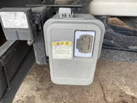 いすゞフォワードアルミウイング中型（4t）[写真18]