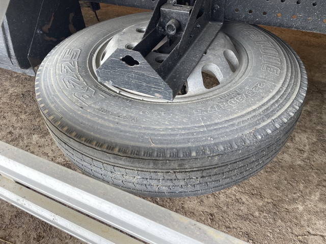 いすゞフォワードアルミウイング中型（4t）[写真21]