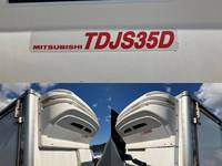 いすゞエルフ冷凍車（冷蔵車）小型（2t・3t）[写真11]