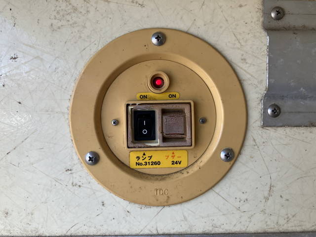 いすゞエルフ冷凍車（冷蔵車）小型（2t・3t）[写真15]