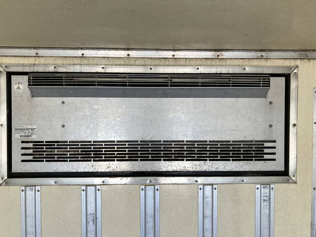 いすゞエルフ冷凍車（冷蔵車）小型（2t・3t）[写真16]