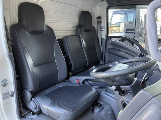 いすゞエルフ冷凍車（冷蔵車）小型（2t・3t）[写真27]